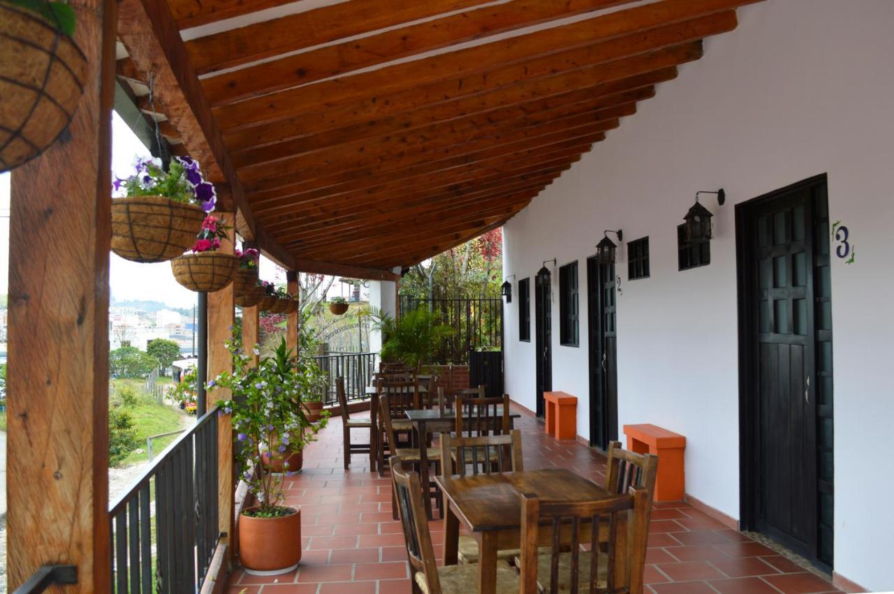 Balcones De La Casona Hotell Guatapé Exteriör bild